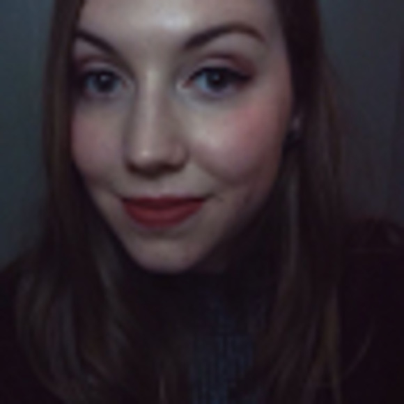 Meet your Posher, Melissa - Picture 1 of 1